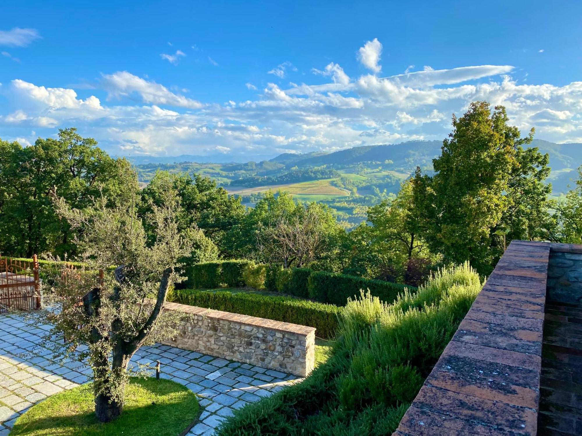 Castello Di Viano Villa Екстериор снимка